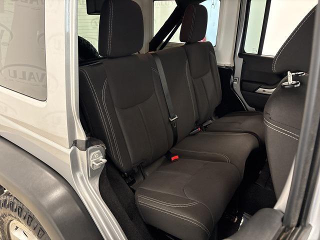 used 2015 Jeep Wrangler Unlimited car, priced at $11,762