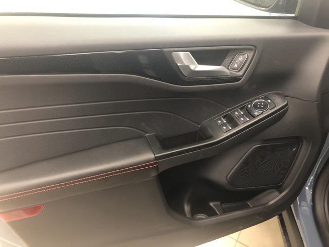new 2025 Ford Escape car, priced at $33,702