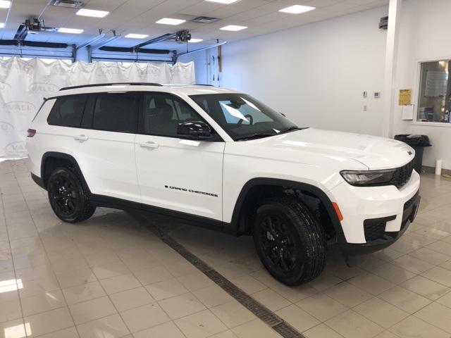 new 2025 Jeep Grand Cherokee L car, priced at $44,054