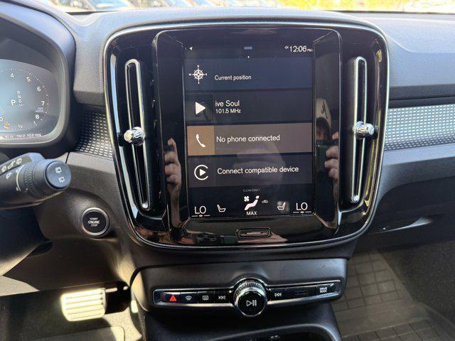 used 2019 Volvo XC40 car, priced at $20,453