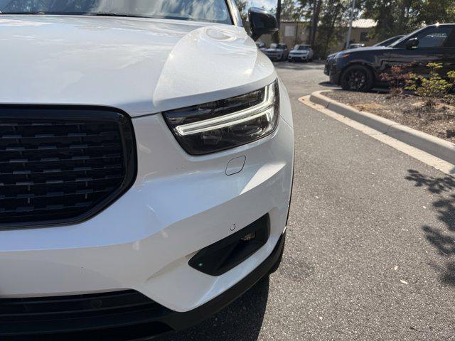 used 2019 Volvo XC40 car, priced at $20,453