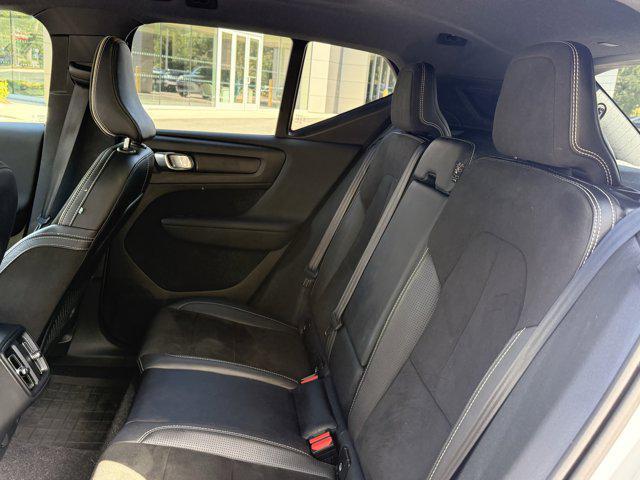 used 2019 Volvo XC40 car, priced at $20,453