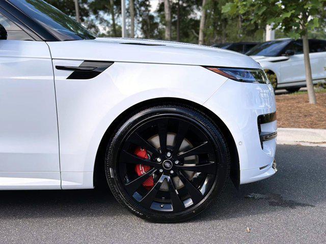 new 2025 Land Rover Range Rover Sport car, priced at $126,305