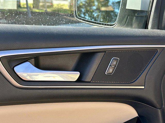 used 2015 Ford Edge car, priced at $13,595