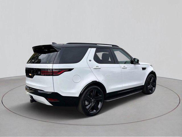 new 2025 Land Rover Discovery car, priced at $80,525