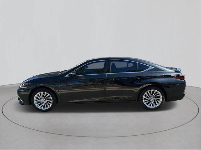 used 2022 Lexus ES 350 car, priced at $43,272