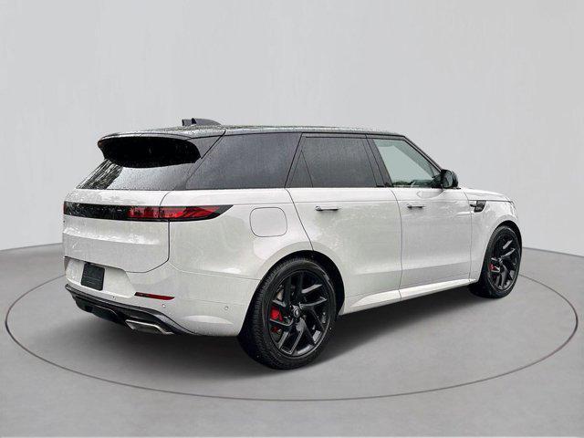 new 2025 Land Rover Range Rover Sport car, priced at $109,615