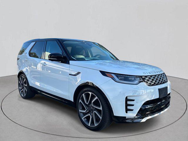 used 2025 Land Rover Discovery car, priced at $75,655