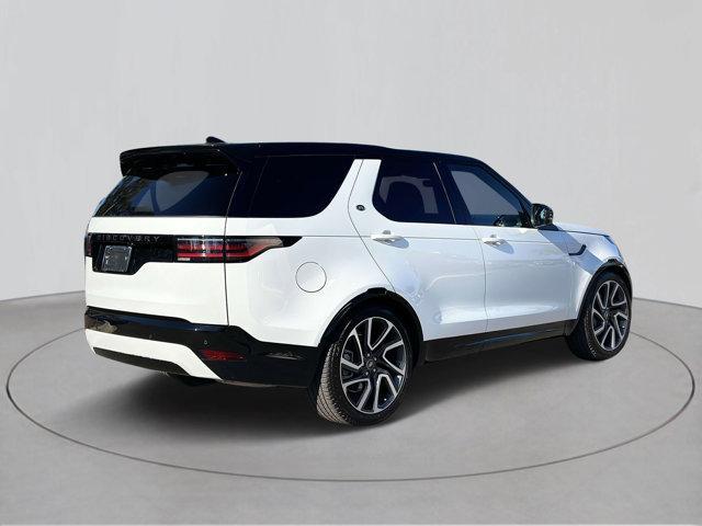 new 2025 Land Rover Discovery car, priced at $74,668