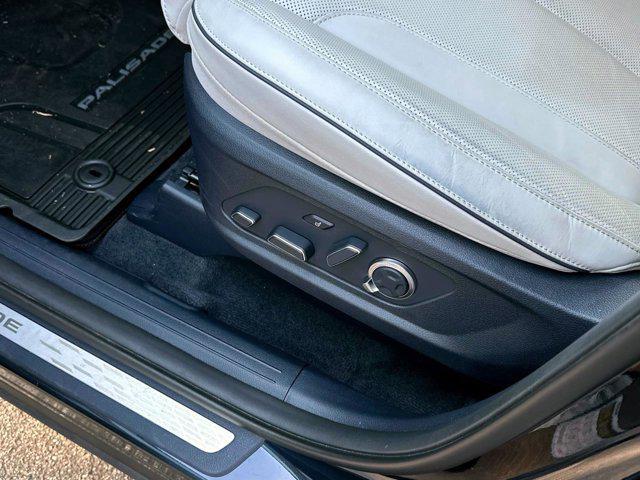 used 2024 Hyundai Palisade car, priced at $42,789