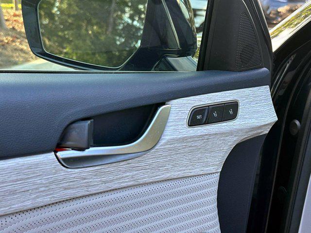 used 2024 Hyundai Palisade car, priced at $42,789