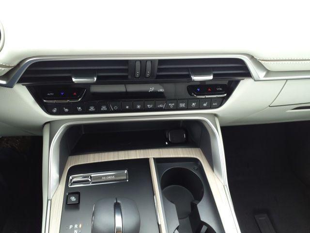 new 2025 Mazda CX-90 PHEV car, priced at $59,045