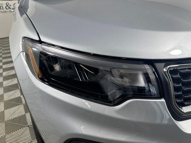 new 2025 Jeep Compass car, priced at $30,760