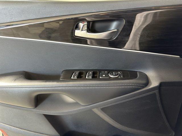 used 2020 Kia Sorento car, priced at $13,426