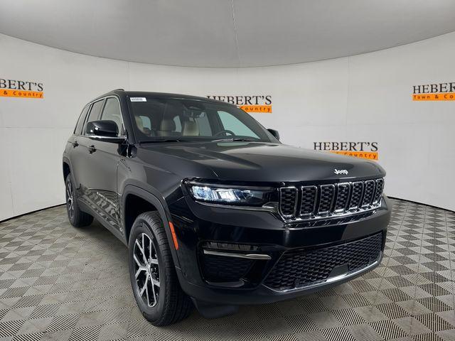 new 2025 Jeep Grand Cherokee car, priced at $47,596