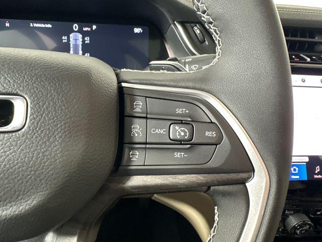 new 2025 Jeep Grand Cherokee car, priced at $47,596