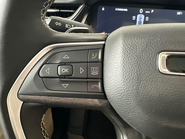 new 2025 Jeep Grand Cherokee car, priced at $47,596