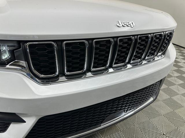 new 2024 Jeep Grand Cherokee car, priced at $36,995