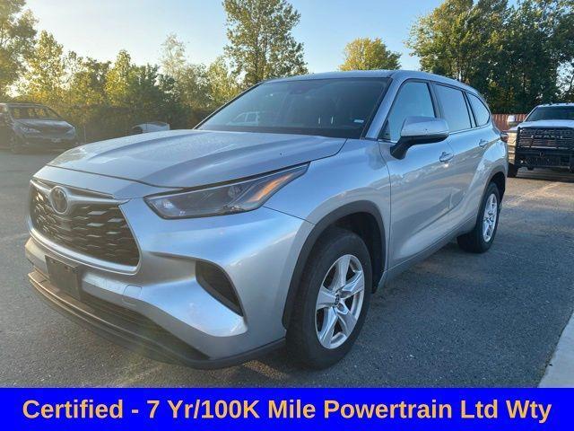used 2023 Toyota Highlander car, priced at $33,686