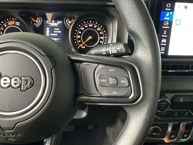 new 2025 Jeep Wrangler car, priced at $34,758