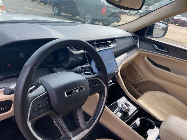 used 2022 Jeep Grand Cherokee car, priced at $34,562