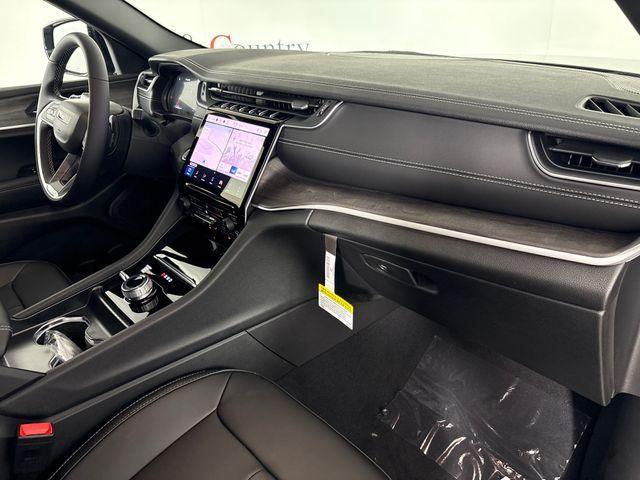 new 2025 Jeep Grand Cherokee car, priced at $44,220