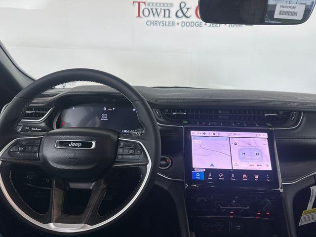 new 2025 Jeep Grand Cherokee car, priced at $42,220