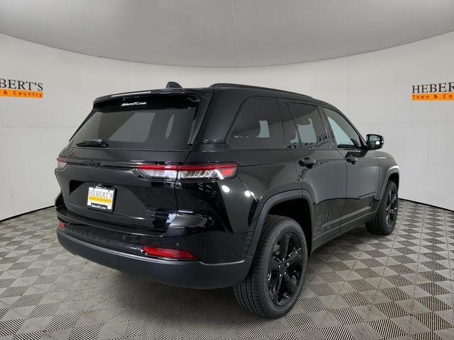 new 2025 Jeep Grand Cherokee car, priced at $42,220