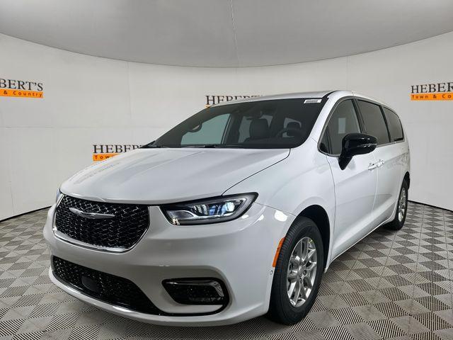 new 2026 Chrysler Pacifica car, priced at $42,920