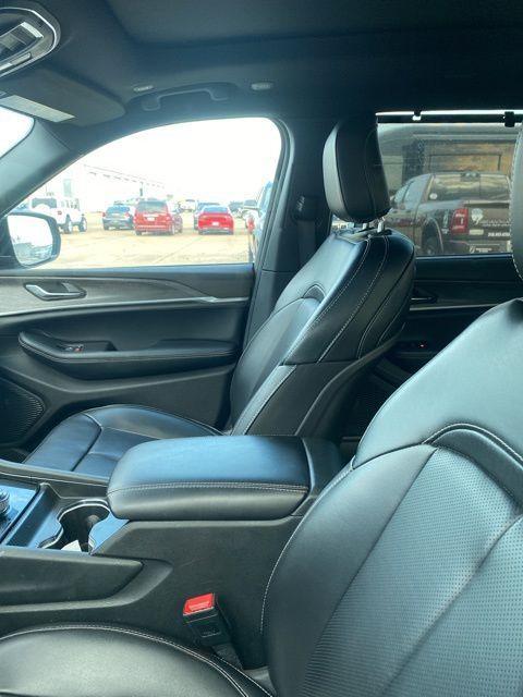 used 2024 Jeep Grand Cherokee L car, priced at $37,968