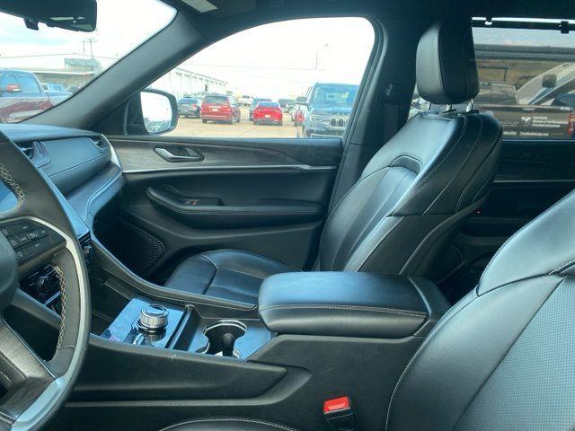 used 2024 Jeep Grand Cherokee L car, priced at $37,968
