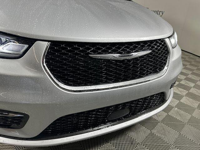 new 2026 Chrysler Pacifica car, priced at $43,415