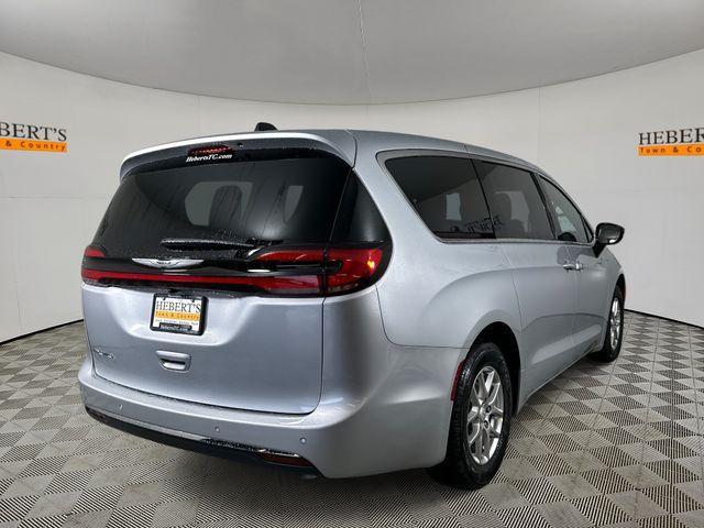 new 2026 Chrysler Pacifica car, priced at $43,415