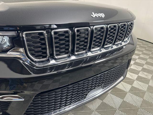 new 2025 Jeep Grand Cherokee car, priced at $40,881