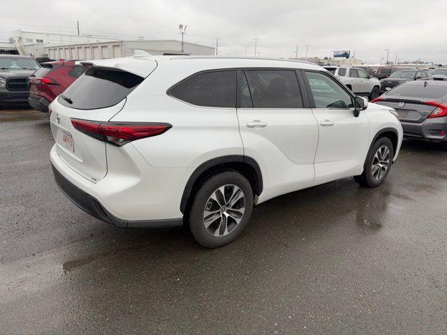 used 2023 Toyota Highlander car, priced at $36,500