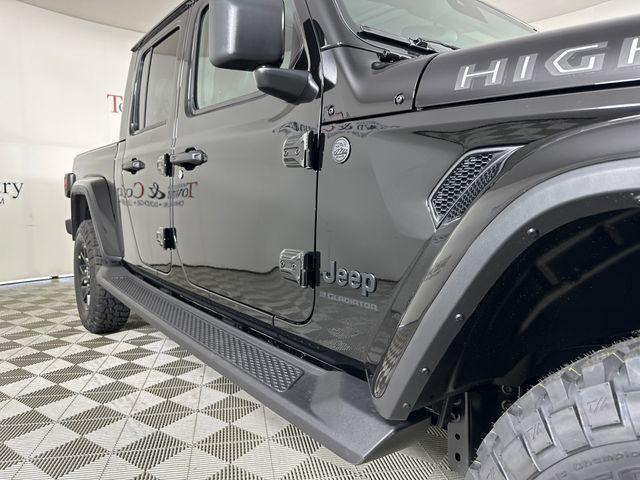 new 2025 Jeep Gladiator car, priced at $45,872
