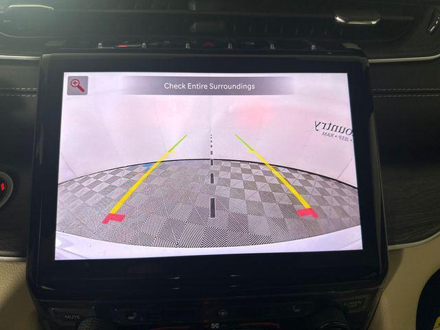 new 2025 Jeep Grand Cherokee car, priced at $41,495