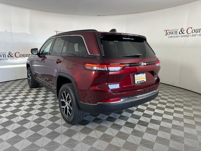 new 2025 Jeep Grand Cherokee car, priced at $41,495