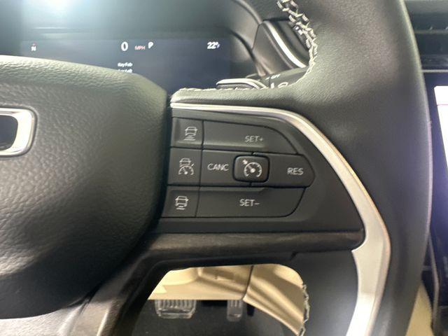 new 2025 Jeep Grand Cherokee car, priced at $41,495