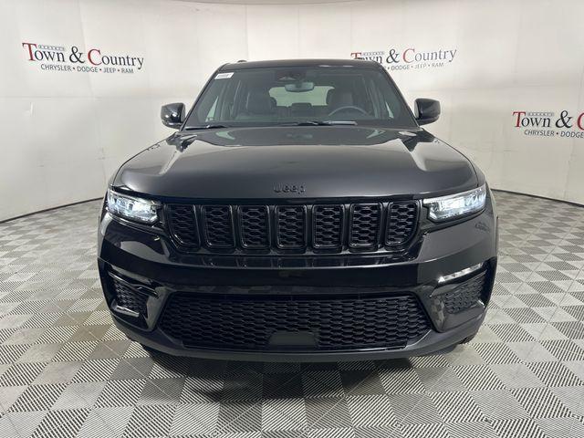 new 2024 Jeep Grand Cherokee car, priced at $43,020