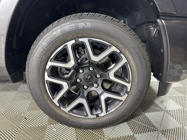 new 2025 Ram 1500 car, priced at $65,070