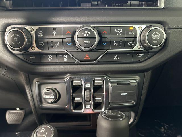 new 2025 Jeep Gladiator car, priced at $46,622