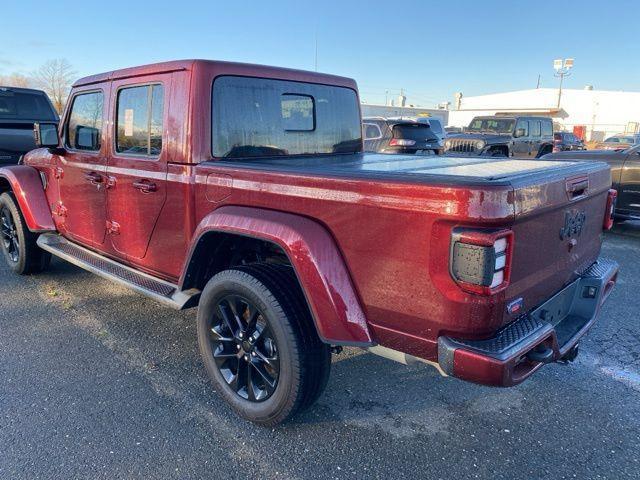 used 2021 Jeep Gladiator car, priced at $32,132