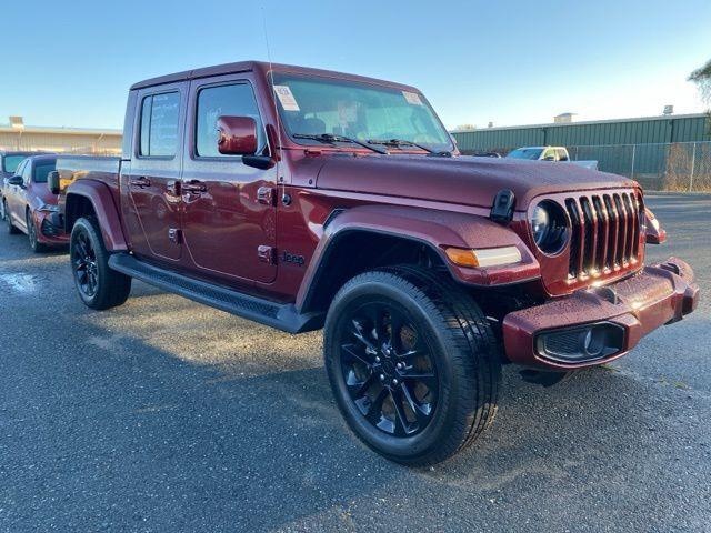 used 2021 Jeep Gladiator car, priced at $32,132