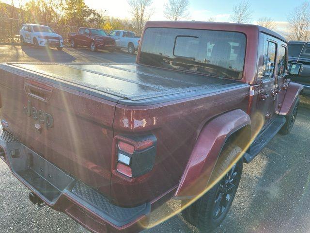 used 2021 Jeep Gladiator car, priced at $32,132