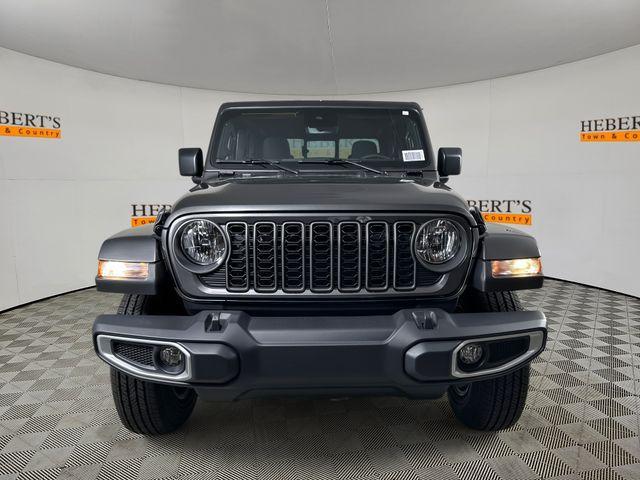 new 2025 Jeep Gladiator car, priced at $45,860
