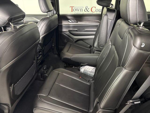 new 2025 Jeep Grand Cherokee L car, priced at $44,495