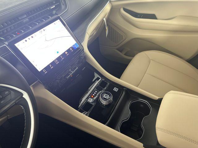 new 2025 Jeep Grand Cherokee L car, priced at $41,400