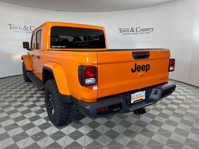 new 2025 Jeep Gladiator car, priced at $46,172