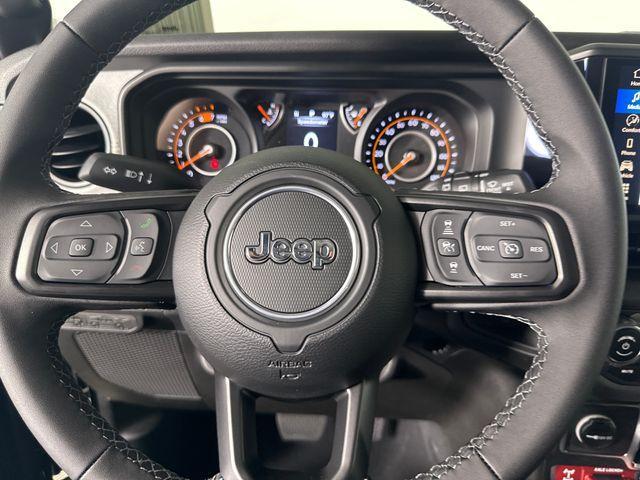 new 2025 Jeep Wrangler car, priced at $48,090